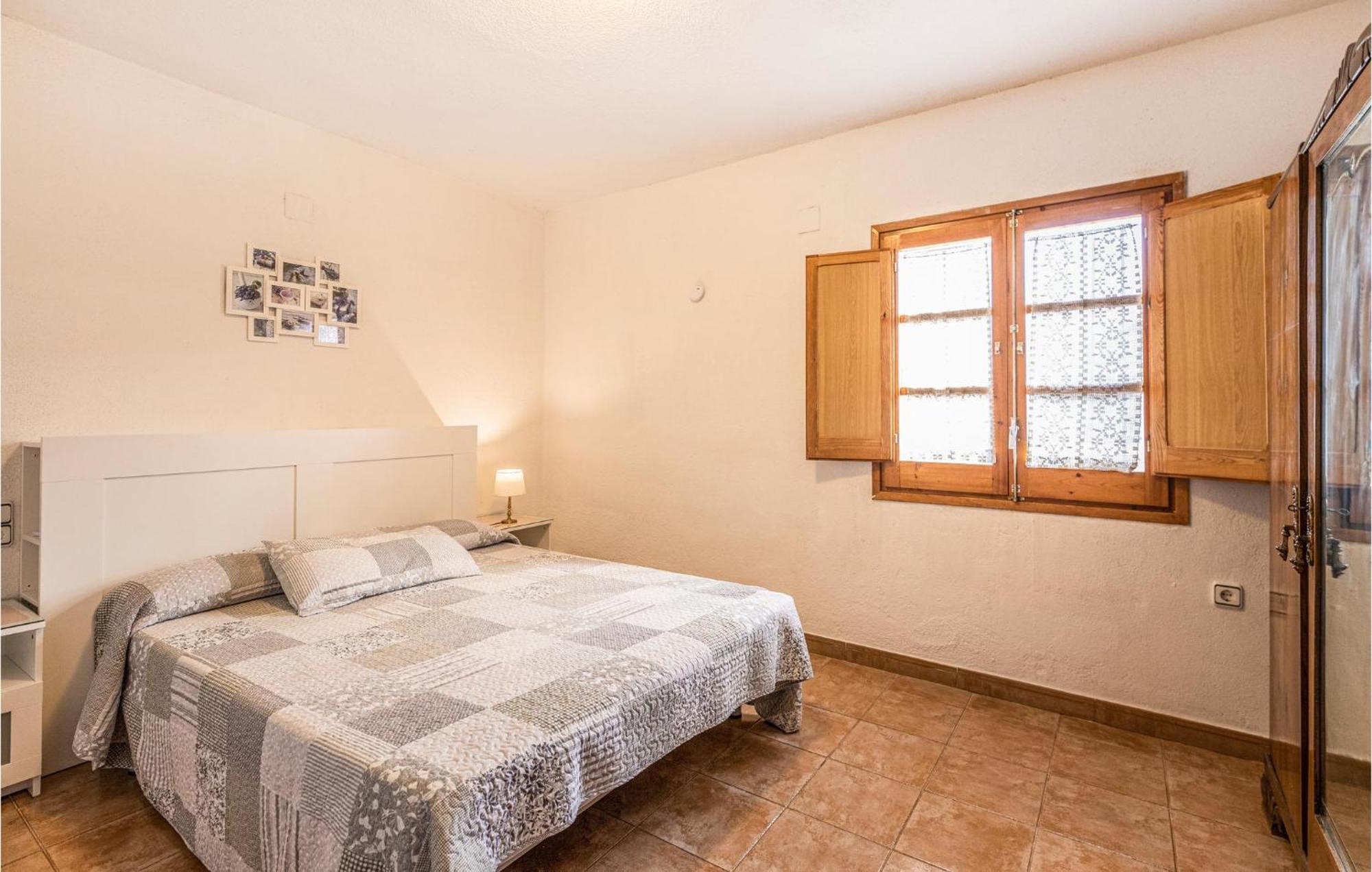 Awesome Home In Riells I Viabrea With Wifi Breda Εξωτερικό φωτογραφία