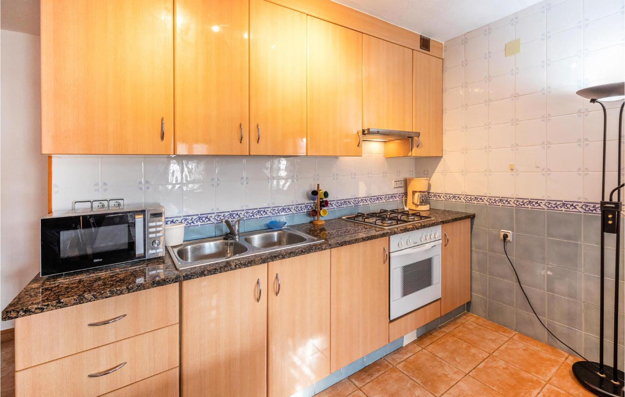 Awesome Home In Riells I Viabrea With Wifi Breda Εξωτερικό φωτογραφία