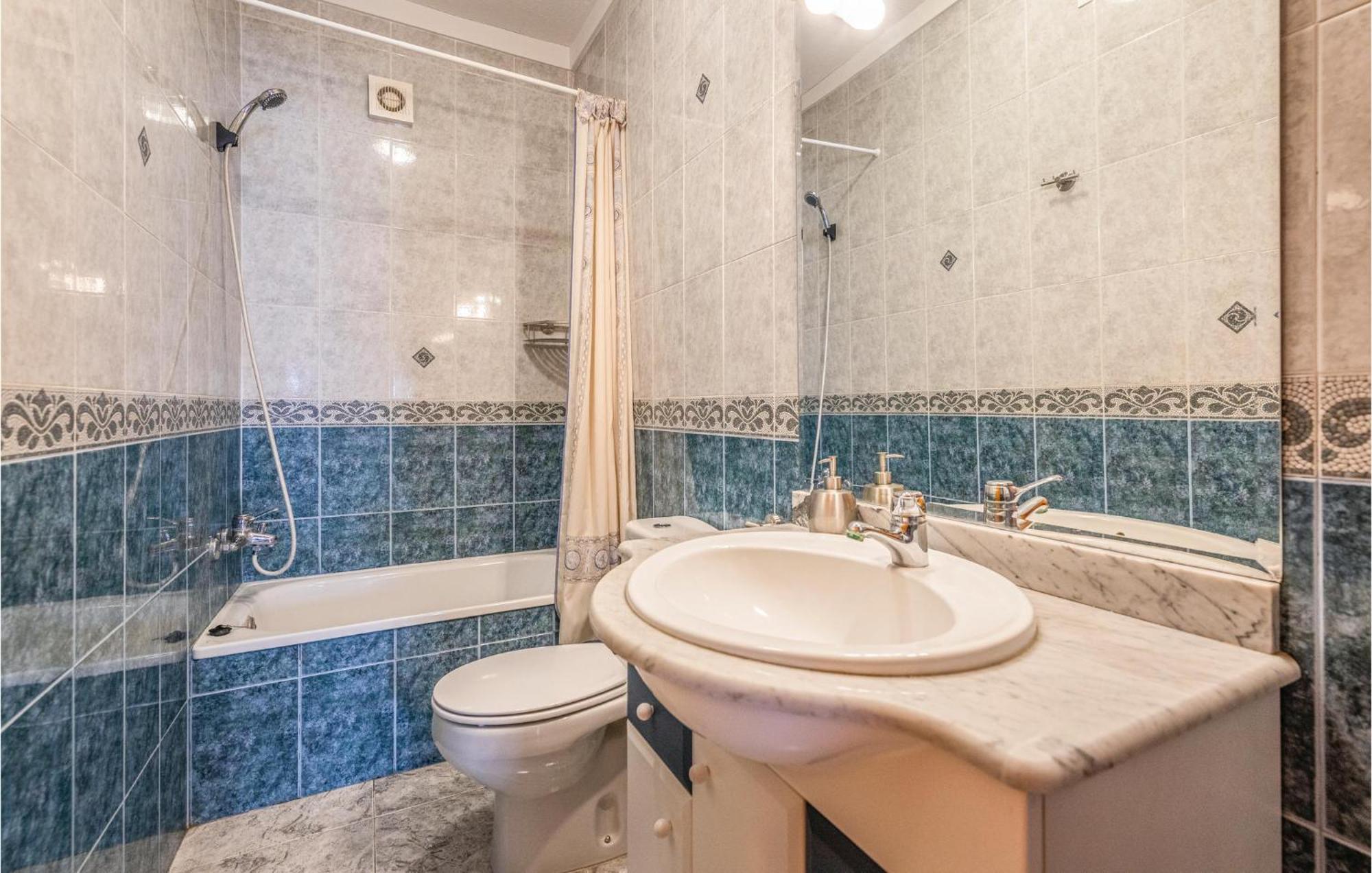 Awesome Home In Riells I Viabrea With Wifi Breda Εξωτερικό φωτογραφία