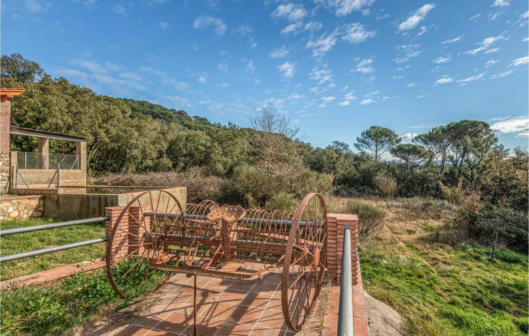 Awesome Home In Riells I Viabrea With Wifi Breda Εξωτερικό φωτογραφία